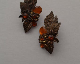 Vintage Retro Autumn Leaves Clip On Earrings