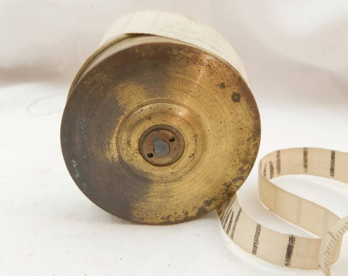 Antique 19 th French Century Brass 10 Meter Retractable Tape Measure, Metal Measuring Instrument from France, Wind Up, Retro Brocante Decor Antique 19 th French Century Brass 10 Meter Retractable Tape Measure, Metal Measuring Instrument from France, Wind Up, Retro Brocante Decor
