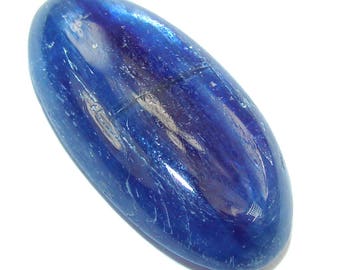 Amazing Blue Kyanite 18.5ct Stone cabochon - weight 3.50g - dim L -1, W-1 2, T -3 16 inch - code 12-maj-16-59