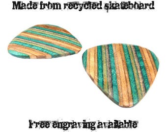 Skateboard Wood Guitar Pick Set, Recycled Skateboard Guitar pick, Wooden Guitar, Wooden Plectrum, Guitar Pick Gift Set, Guitarist Gift