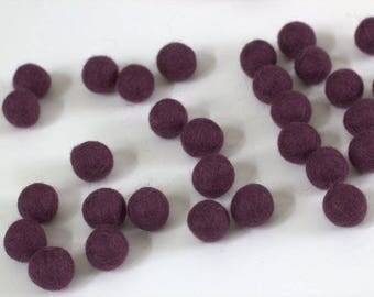 Plum Wool Felt Balls, Approx. 2 cm - Felt Pom Poms- 30 pieces