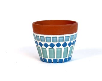 Flower Pot – Terra Cotta Pot with Blue Mosaic Tiles Ideal as a Cactus Planter or Succulent Planter – Wonderful Gardener Gift