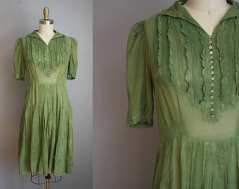 1930s Sheer Dress // Green with Pearl Buttons // Small