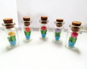 Mini bottle art, Mini bottle shelfie, mini bottle gift, mini bottle, miniature bottle, home decor, mini gift, quilled art, quilled decor