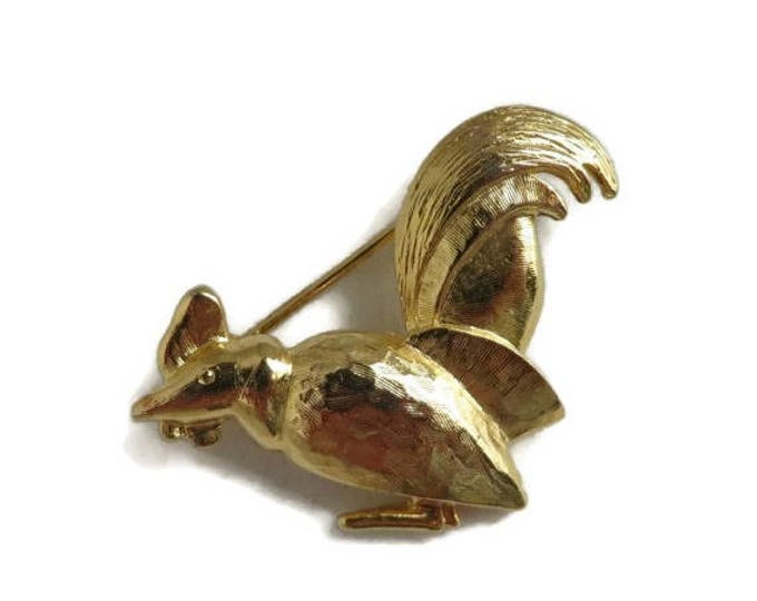 Vintage Rooster Brooch,, Gold Tone Rooster Pin, Hammered Bird Pin, FREE SHIPPING