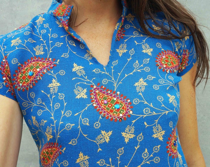 Boho Vintage Tunic, Blue Paisley Tunic Top, Womens Summer Top, Beach Cover Up, Hippie Tunic, Everyday Top, Blue Casual Top, Embellished Top