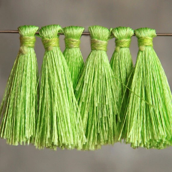 50 PiecesTassels in Grass Green Colour