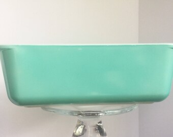 Pyrex Aqua loaf pan