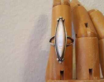 Vintage Sterling Silver & Pink Mother-of-Pearl Navaho Ring