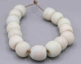 15 Antique White "Dutch Dogon" African Trade Beads 20-23mm Ethnic Jewelry Supply