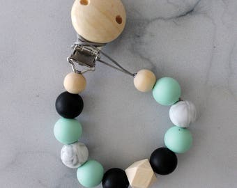 Wooden Dummy Clip / Dummy Chain / Baby Name / Pacifier / Wooden Beads / Soother Chain / Baby Shower / Gift / BACK2BASICS Range