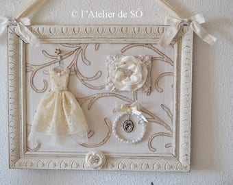 Table shabby chic with her little dress ecru
