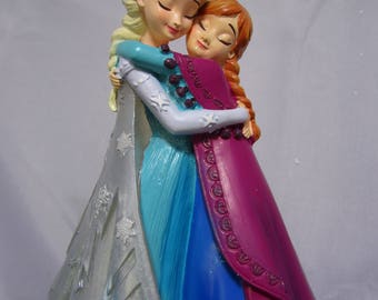 elsa and anna figurines