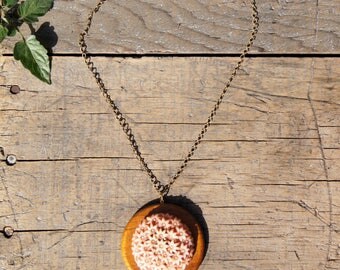 1930's Wood and Floral Celluloid Pendant Necklace