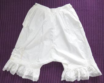 1910-20s White Cotton Bloomers — 26" waist