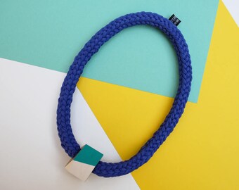 Jane | modern bold necklace wood pendant