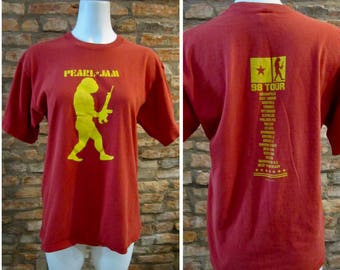 Vintage T-Shirt • 90s Pearl Jam Shirt • Medium Pearl Jam Tour 1998 • Eddie Vedder 90s Rock Band Tee • Vintage Pearl Jam Yield Tour T Shirt