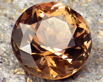 Copper-Peachy Oregon Sunstone 5.04 Ct Flawless-Perfect Faceting-For Top Jewelry-Video!