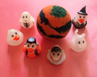 Orange Clove Halloween Bath Bomb, Surprise Bath Bomb, Ducky Bath Bomb, Bath Bombs With Toy Inside, Bath Bombs for Kids, Unisex Bath Bombs,