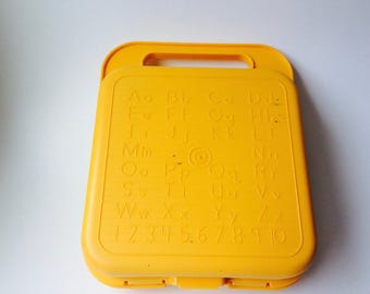 Vintage Tupperware TuppertoysYellow Plastic Lunchbox/Vintage Tupperware/Vintage Lunch Box/Vintage School Supply/Vintage Kids