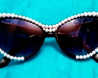 Black Cat Eye Sunglasses w/ Pearls & Swarovski