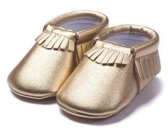 Baby mocassins Browse this cute and playful selection of baby moccasins available at Gap. Cute Moccasins for Baby Find adorable and stylish footwear options for your little one with the exclusive collection of baby and toddler moccasins now available at Gap.