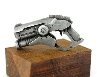 Overwatch OW Mercy Gun Cold Cast Necklace