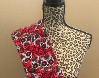 Red skull leggings