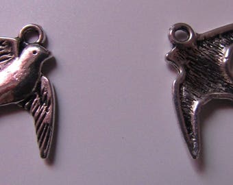 lot de 2 breloques pendentif argenté oiseau 20mmx17mm