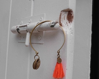 Tassel Bangle orange bright and Golden shell, Annette collection