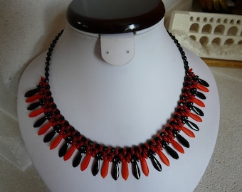 WOVEN WITH DAGGERS ' GAITÉ' BIB NECKLACE