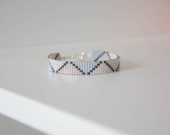Woven bracelet pale pink and gray