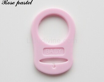 Classic silicone pacifier and pacifier design ring: pastel pink