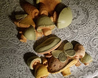 Vintage Pair 1970's Syroco Mushroom Wall Decor Hangings, Hippie