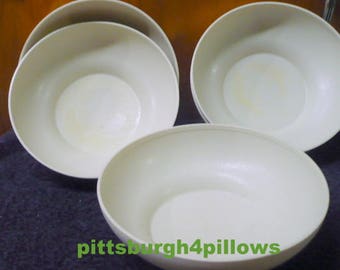 New Listing - Tupperware - Cereal Bowls - 890 - Tan - Stains In 2 - Price Is For All