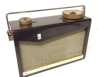 Sony TR-72 Transistor Radio- one of the early masterpieces from Sony