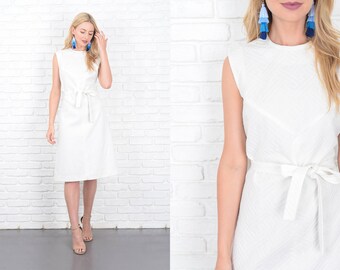 Vintage 70s White Geometric Dress A Line Mod Sleeveless Medium M 10111