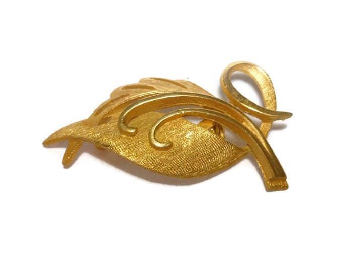 FREE SHIPPING Leaf brooch, 1980s designer quality, gold leaf pin, two tone texture, brushed gold and satin finish, wonderful detailing
