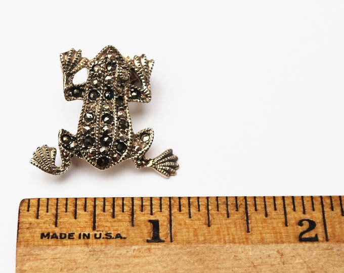 Frog Brooch - Sterling Silver - Marcasite - Froggy Pin