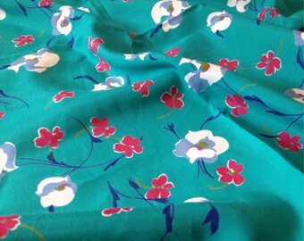 Floral vintage fabric retro large UK seller