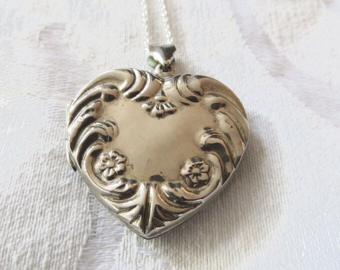 Vintage Sterling Heart Locket Necklace, Art Nouveau Heart Locket, Vintage Art Nouveau Jewelry, Valentines Day, Love Locket