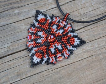 Red triangle beaded, beaded pendant, beaded necklace, crystal triangle, seed bead necklace, summer necklace, beaded triangle, peyote