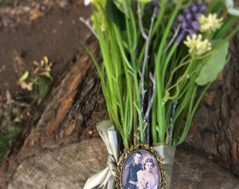 Large Oval Memory Photo Brooch, Bridal Bouquet Charm, Wedding Keepsake, Memorial Frame, Bridal Memory Gift, Ceremonial Gift, Loving Memory