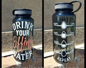Drink your "Effing" water bottle with water tracker
