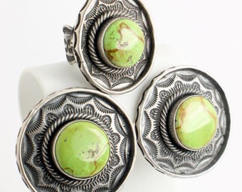 Green Mojave Jasper and Silver Earrings and Ring Set with Round Spring Green Mojave Jasper Stones with Southwest Details // Sz: 9 1/4