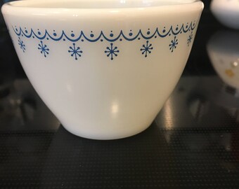 Snowflake Garland Sugar bowl