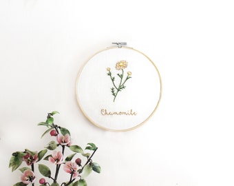 Chamomile Flower Embroidery Hoop Art Farmhouse Garden Kitchen Bathroom Spring Wall Decor