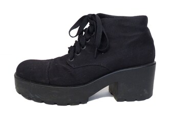 90s Inspired Chunky Tread Platform Canvas Lace Up Ankle Boots Size 10