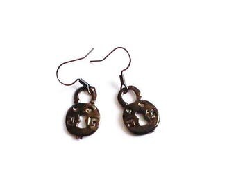 Locks in gunmetal grey earrings