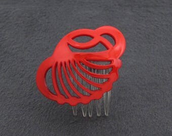 SMALL vintage 80's side hair comb, pearly red-orange cellulose acetate cutout seashell scallop, made in France, new-old-stock